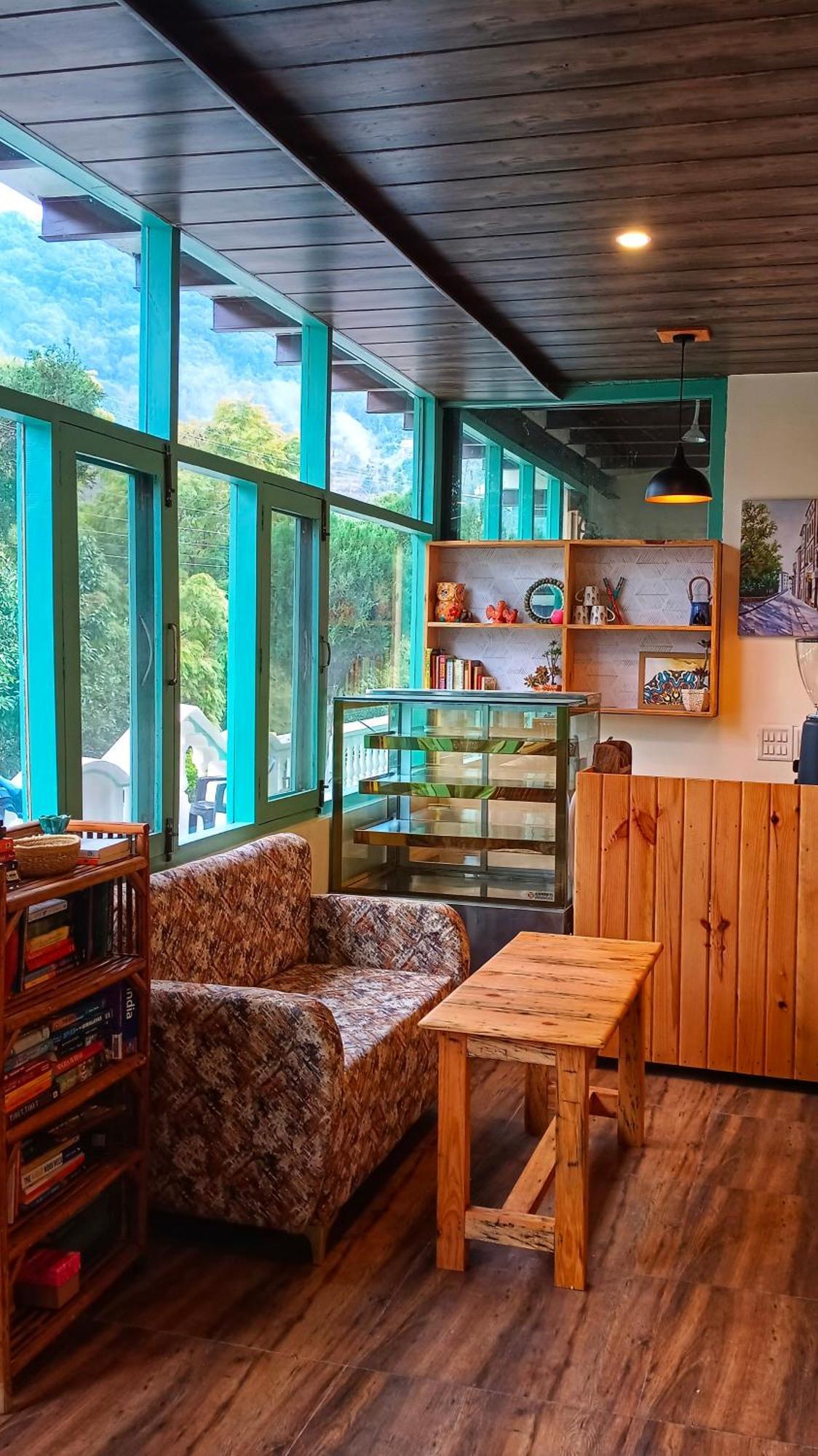 Happy Owls Lakeside Lodge Bhīm Tāl Exterior foto